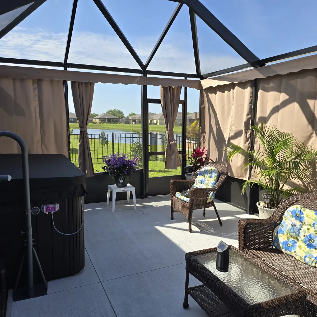 White privacy roller shades in Venice lanai screen enclosure